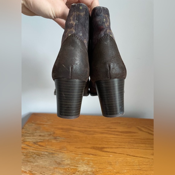 Desigual Brown Suede Floral Ankle Boots Womens Size EU 40 - Picture 5 of 6